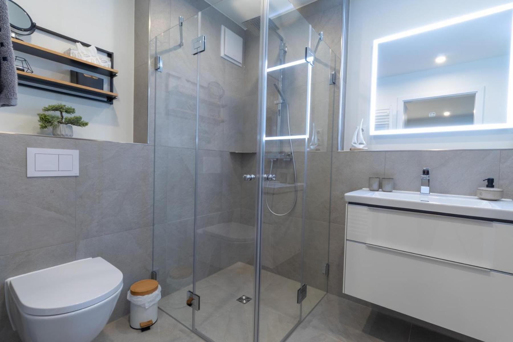 Dorumer Sielhuus 20 Mit Sauna Und Balkon Luaran gambar